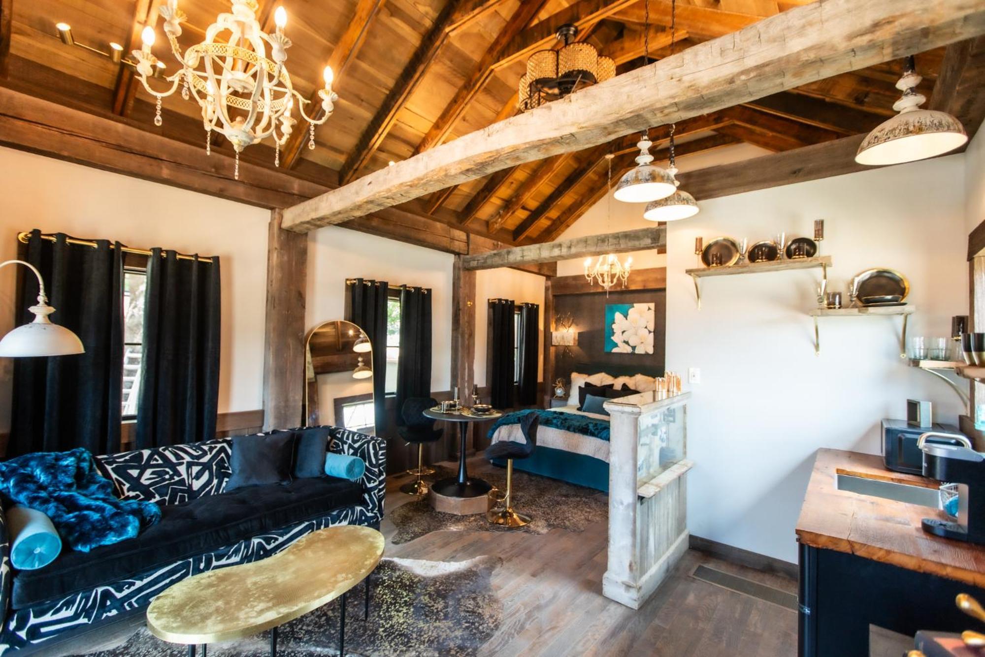 Barnwood Village White Sulphur Springs Extérieur photo
