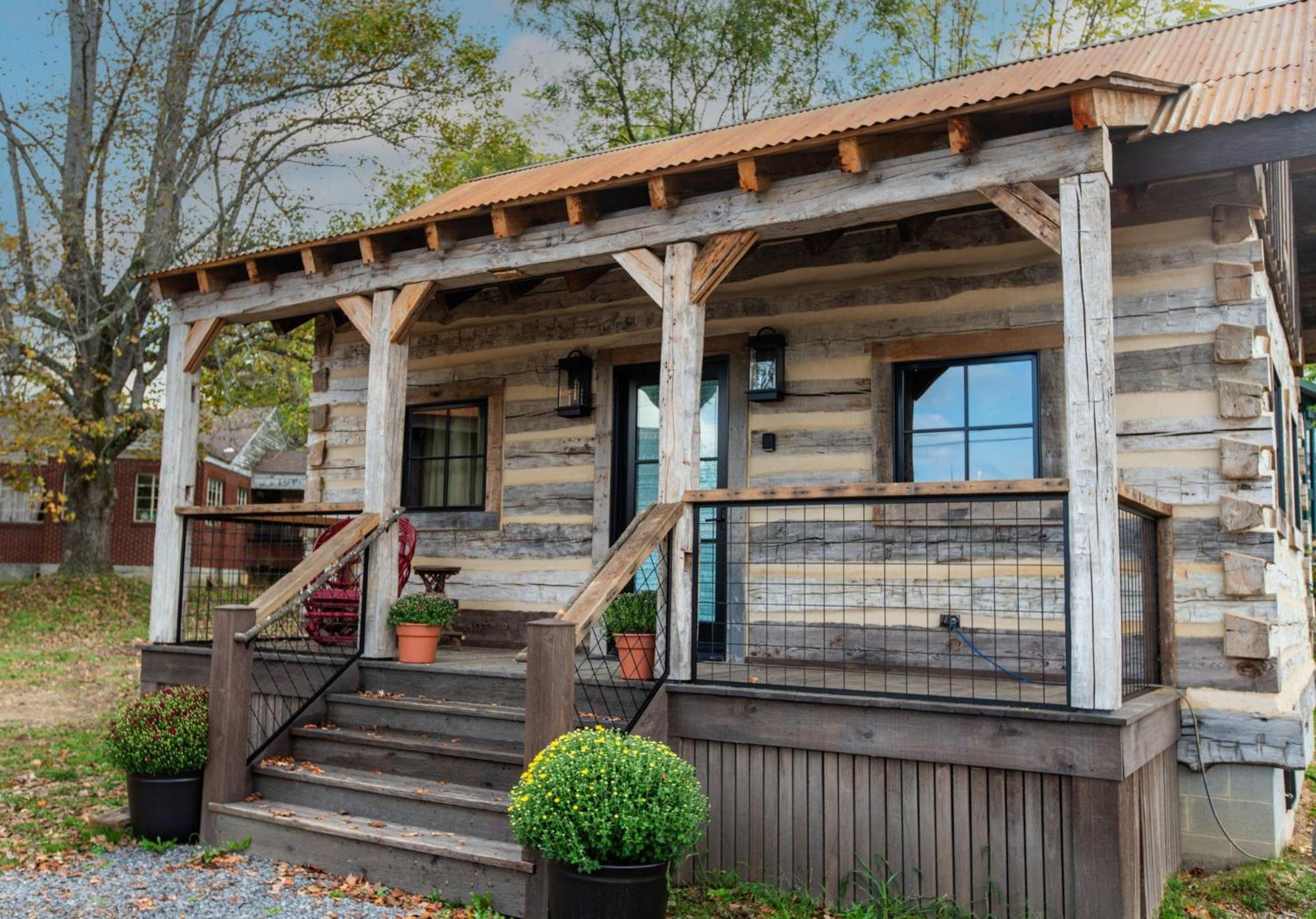 Barnwood Village White Sulphur Springs Extérieur photo