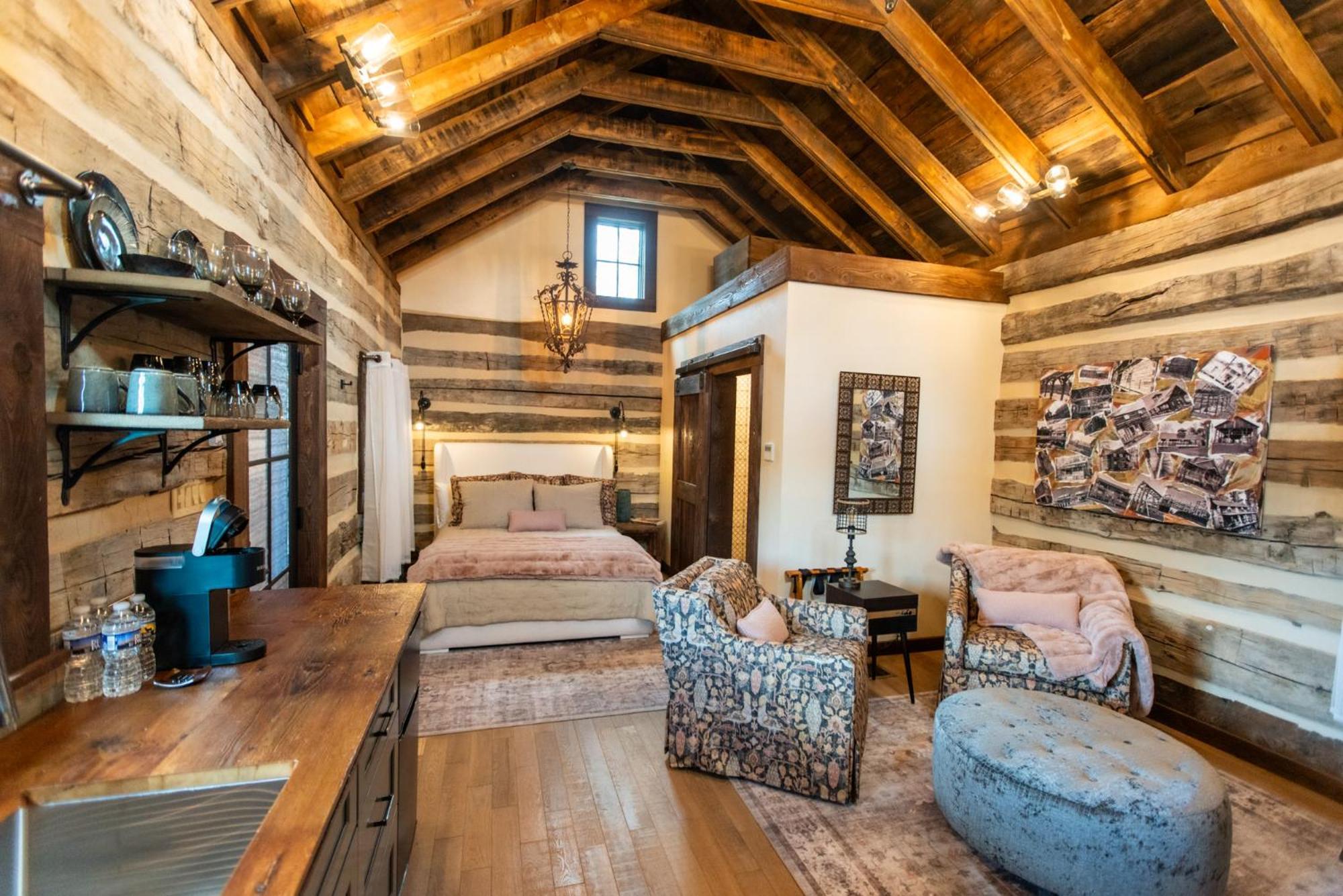 Barnwood Village White Sulphur Springs Extérieur photo