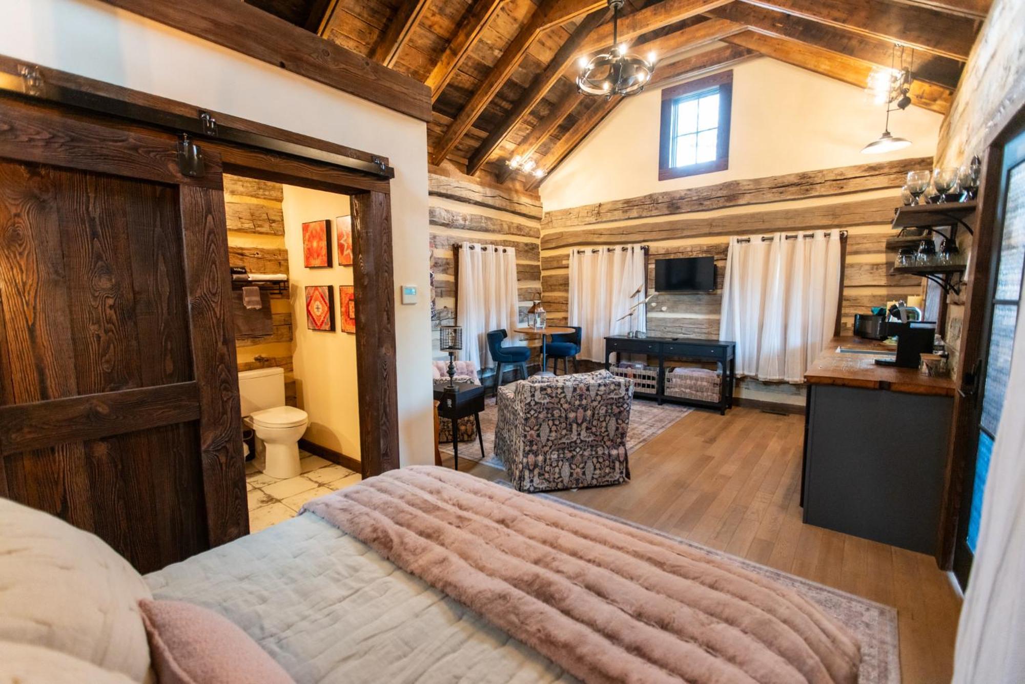 Barnwood Village White Sulphur Springs Extérieur photo